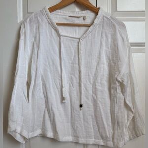 Soft Surroundings / White Textured Blouse / M